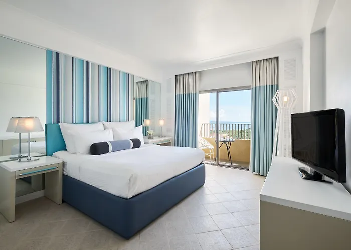 Resort Moevenpick Mactan Island Cebu 5*